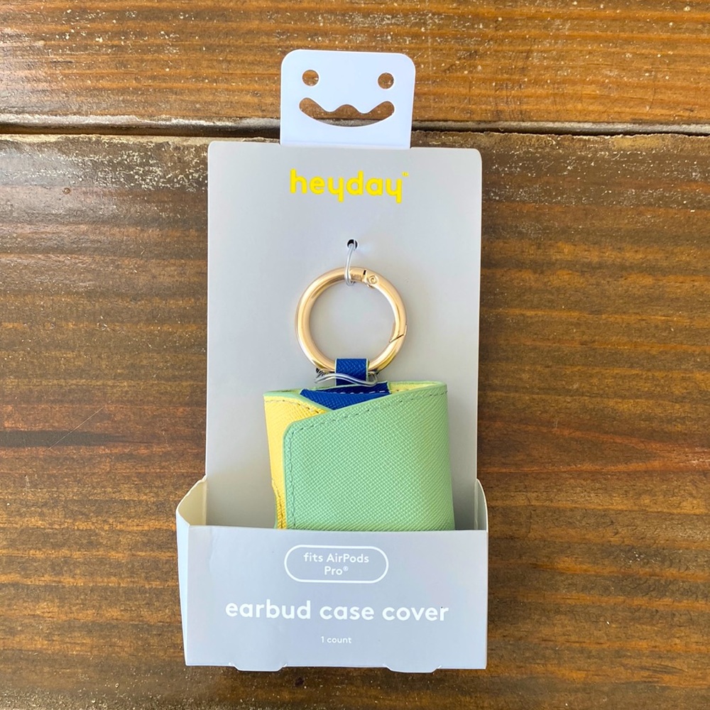 Apple AirPods Pro Leather Case w/clip - NEW IN PACKAGE!